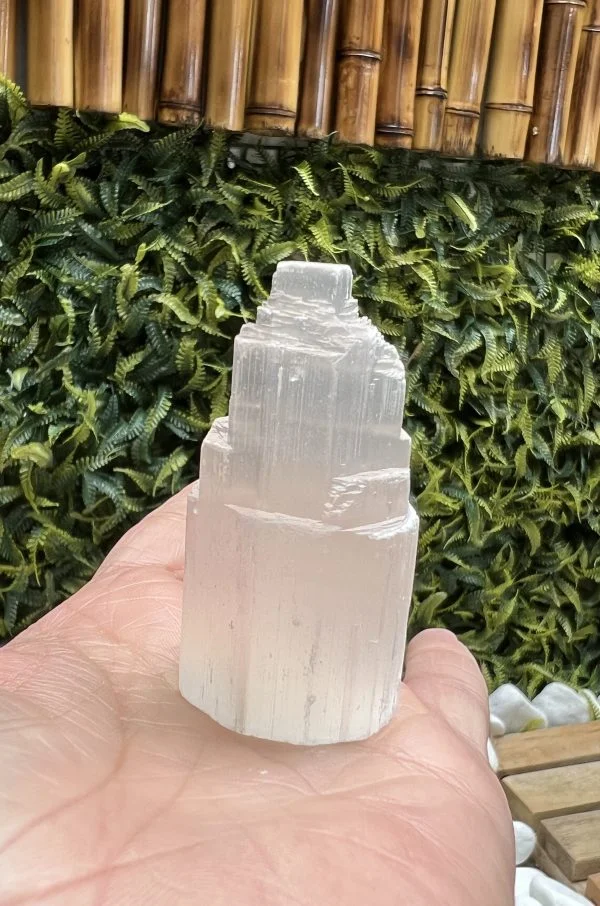Mini Torre de Selenita 73g - Image 3